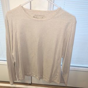 St. John’s Bay Long Sleeve Shirt 👚